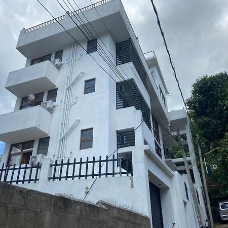 Aurelia Inn Kandy Bagian luar foto