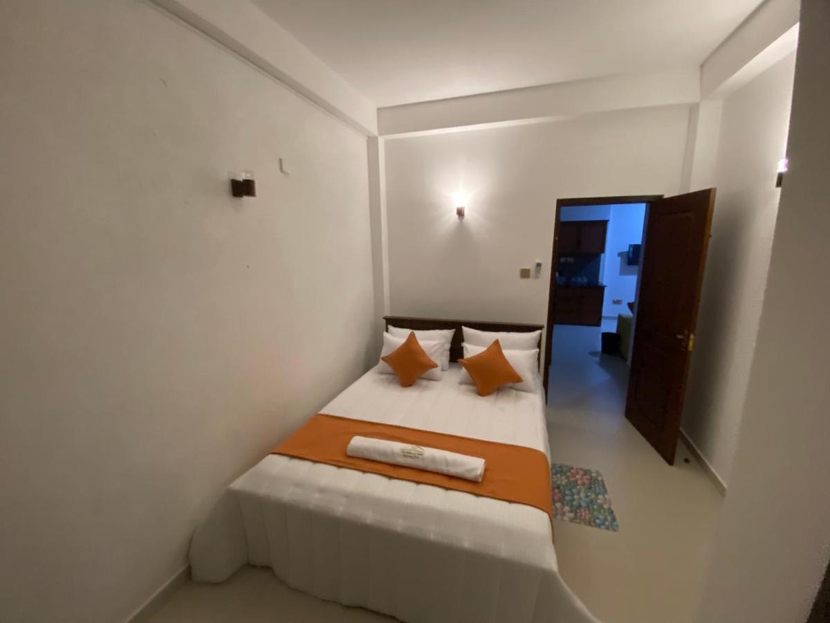 Aurelia Inn Kandy Bagian luar foto