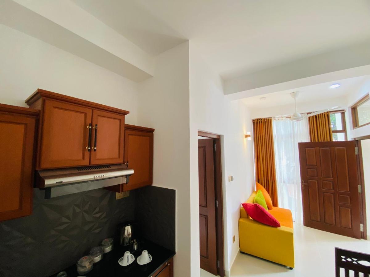Aurelia Inn Kandy Bagian luar foto